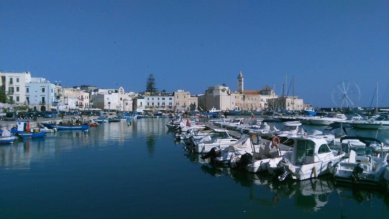 Monolocale Prezioso Villa Trani Eksteriør bilde