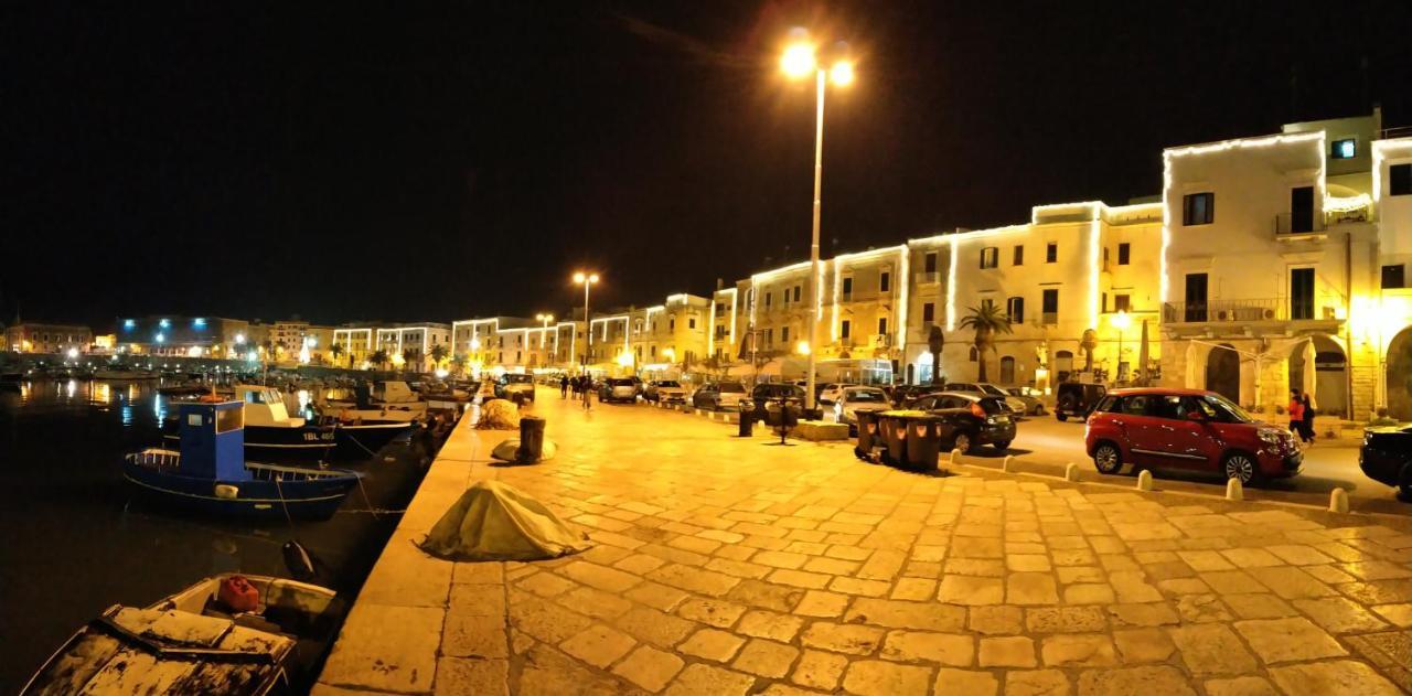 Monolocale Prezioso Villa Trani Eksteriør bilde